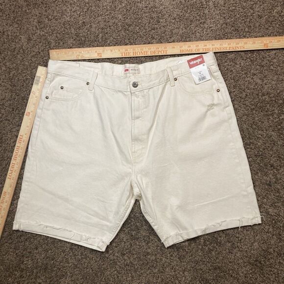 NWT Wrangler Off White Luca Denim Relaxed Fit Jean Shorts Size 42 - Picture 8 of 11